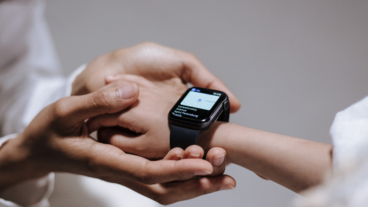 How to Teach Your Child to Use Their GPS Watch in an Emergency