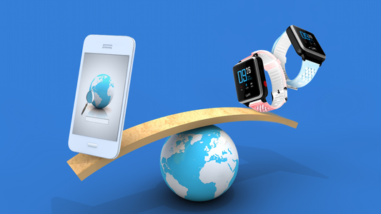 How to Choose a GPS Watch for Kids vs Letting Them Have a Smartphone 